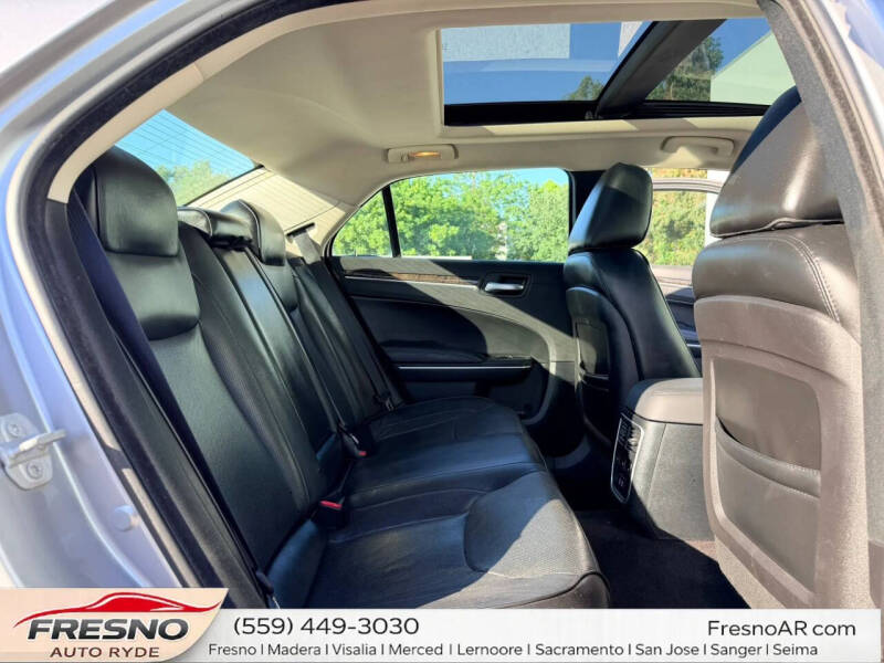 2017 Chrysler 300 C