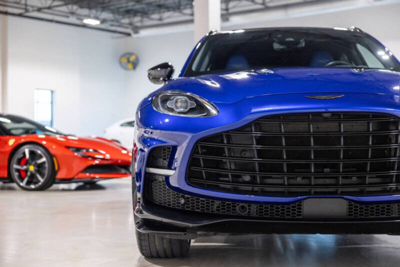 2023 Aston Martin DBX 707