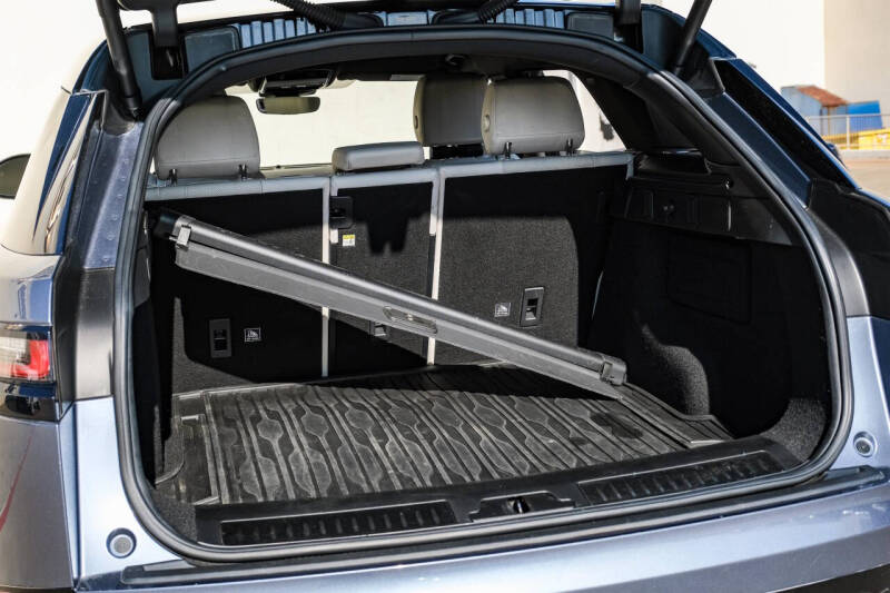 2019 Land Rover Range Rover Velar P250 R-Dynamic SE