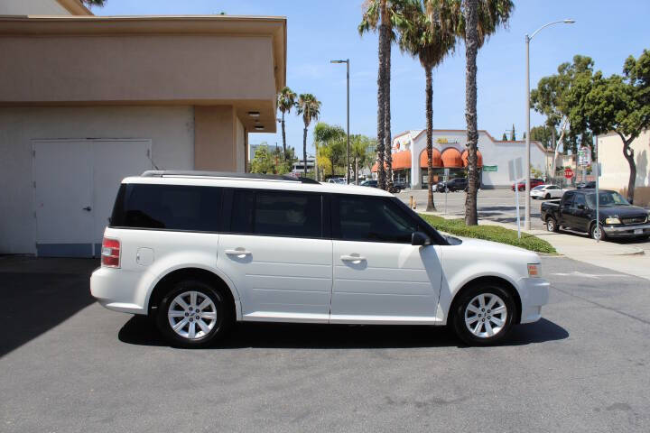 2011 Ford Flex SE