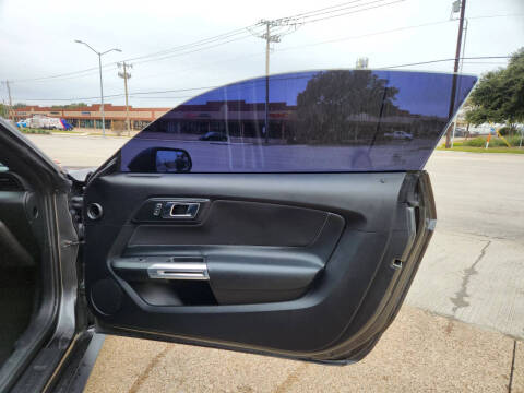 2017 Ford Mustang V6