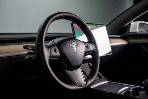 2021 Tesla Model 3 Standard Range Plus