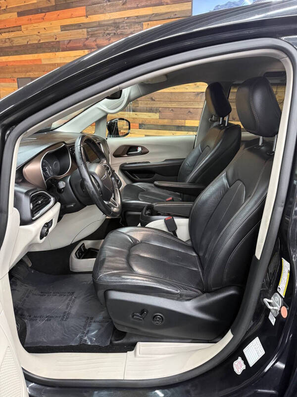 2018 Chrysler Pacifica Touring L