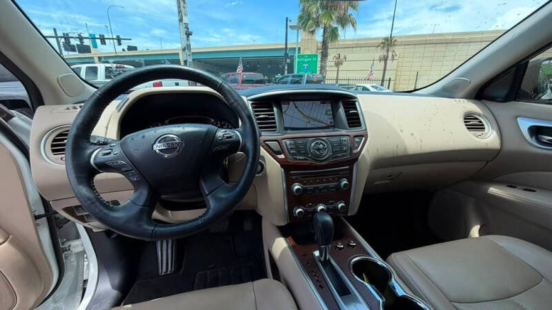 2020 Nissan Pathfinder Platinum