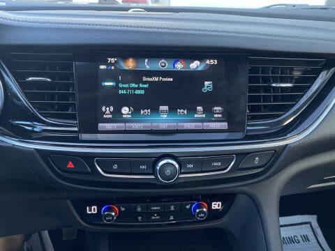 2018 Buick Regal Sportback Essence