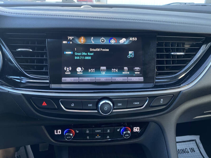 2018 Buick Regal Sportback Essence