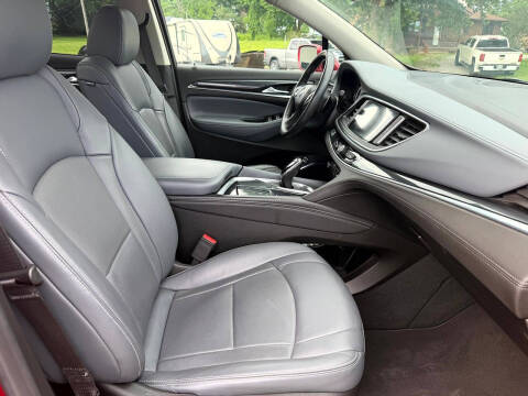 2020 Buick Enclave Essence