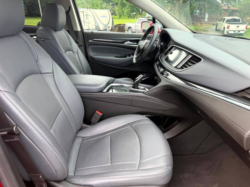 2020 Buick Enclave Essence