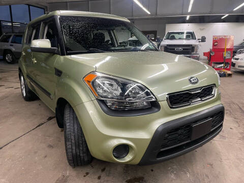2013 Kia Soul for sale at John Warne Motors in Canonsburg PA