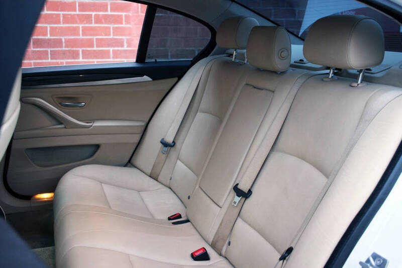 2012 BMW 5 Series 528i xDrive