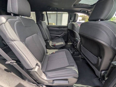 2025 Jeep Grand Cherokee L Laredo X