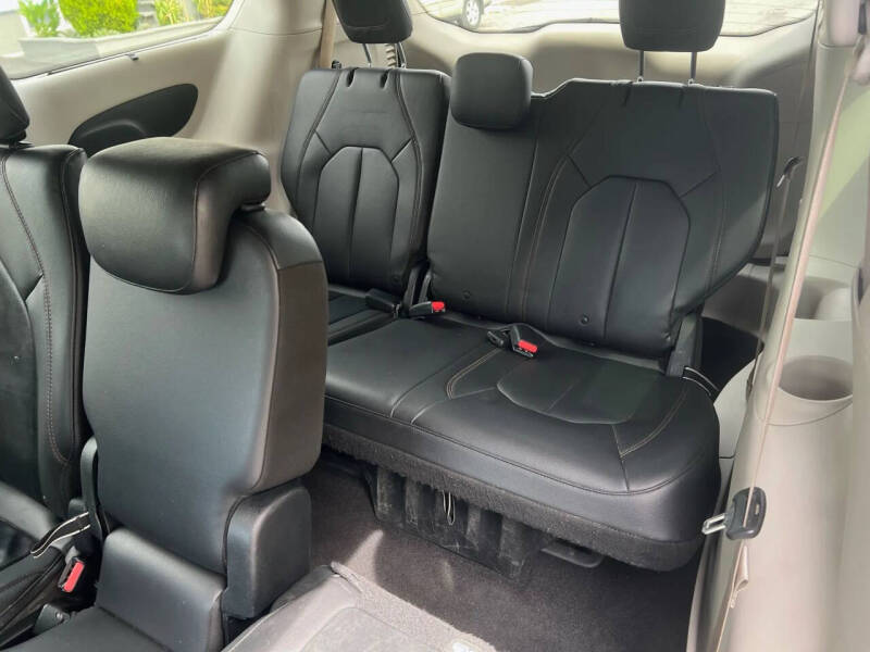 2017 Chrysler Pacifica