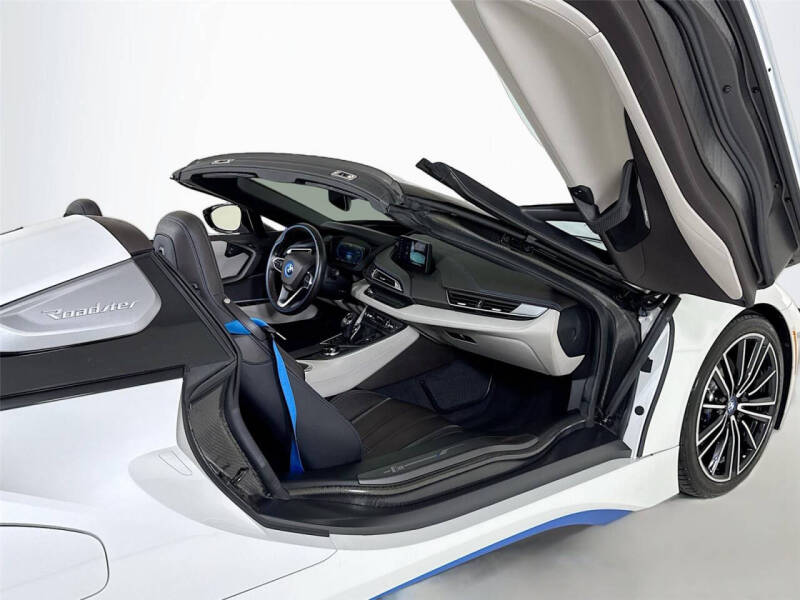 2019 BMW i8