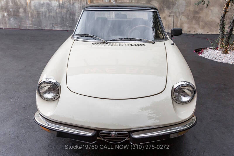 1974 Alfa Romeo Spider Veloce 2000