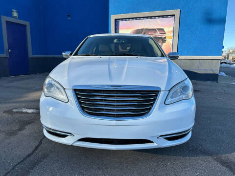 2013 Chrysler 200 for sale at Carwize in Detroit MI