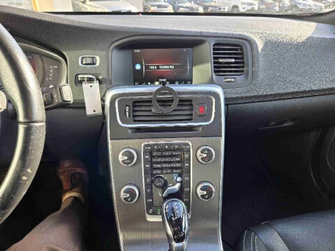 2016 Volvo S60 T5 Drive-E Premier