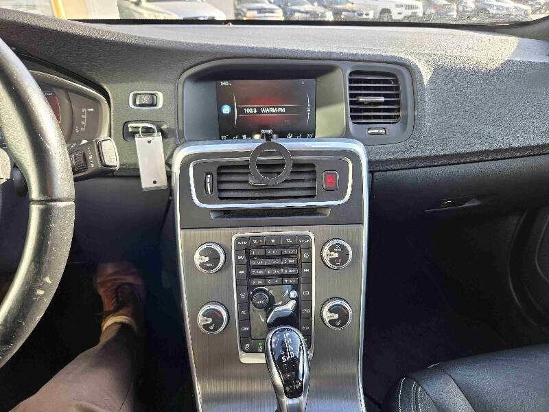 2016 Volvo S60 T5 Drive-E Premier