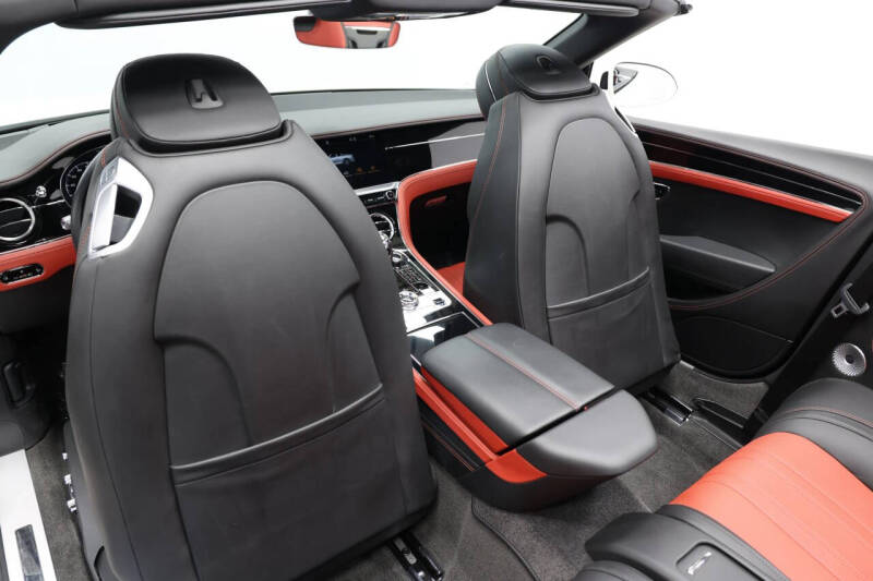 2020 Bentley Continental GTC V8
