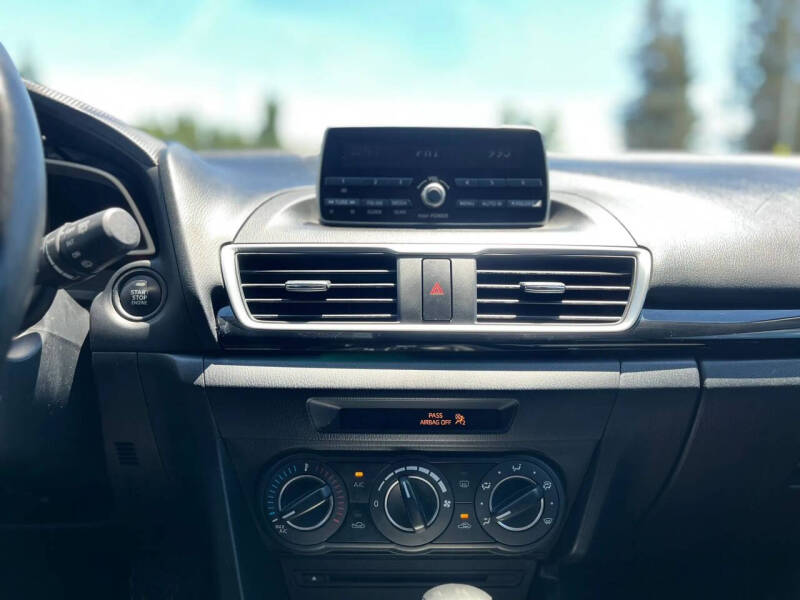 2014 Mazda MAZDA3 i Touring