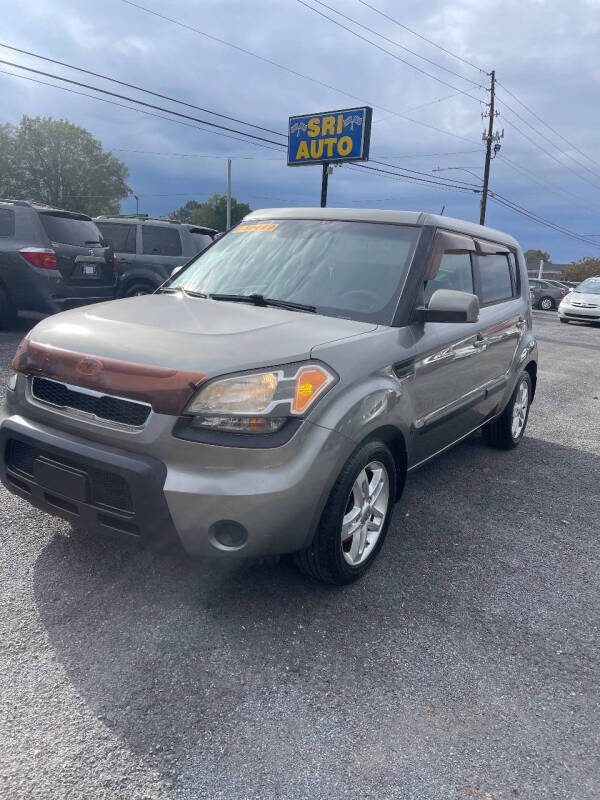 2011 Kia Soul +