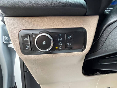 2020 Ford Escape Hybrid Titanium