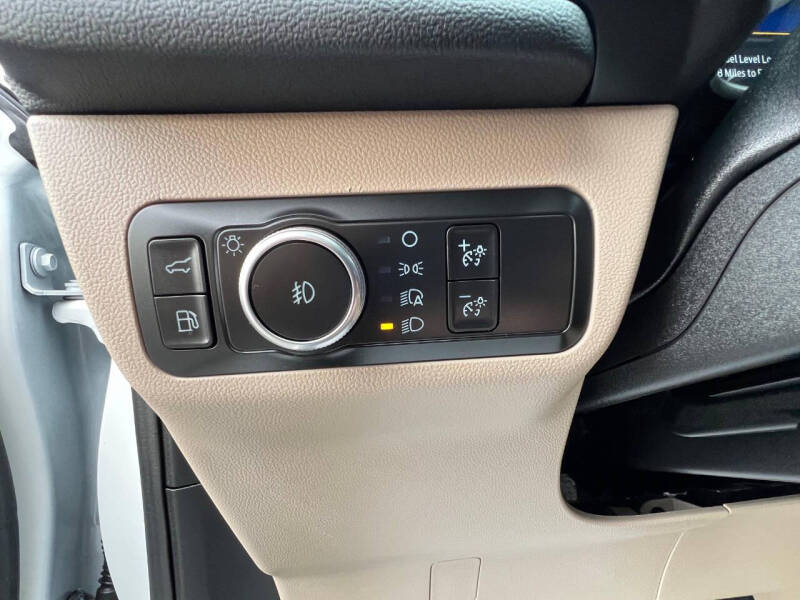 2020 Ford Escape Hybrid Titanium