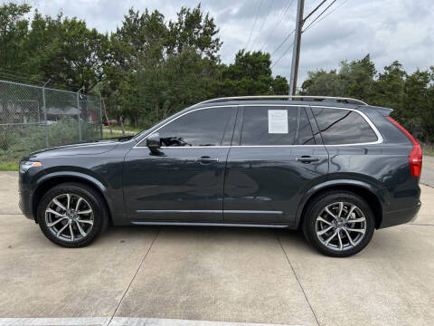 2017 Volvo XC90 T6 Momentum