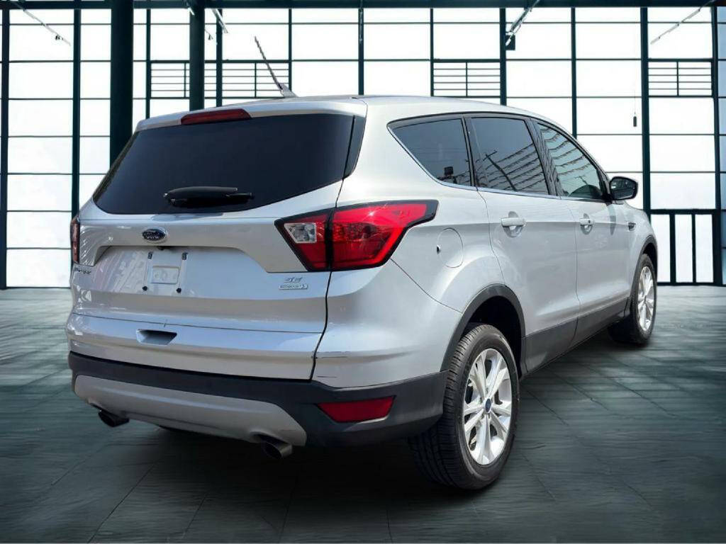Silver 2019 Ford Escape SE SE 4dr SUV 2