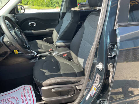 2017 Kia Soul +