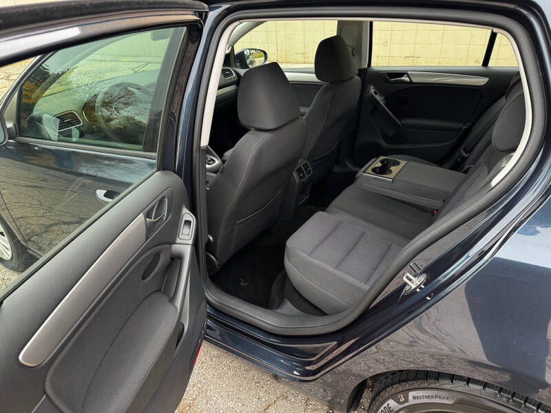 2014 Volkswagen Golf 2.5L PZEV