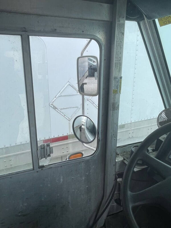 2011 Freightliner MT45 Chassis