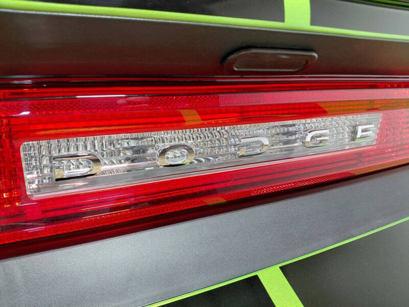 2011 Dodge Challenger SRT8 392
