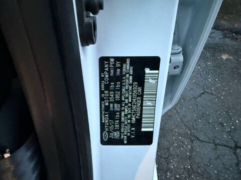 2017 Hyundai Accent SE