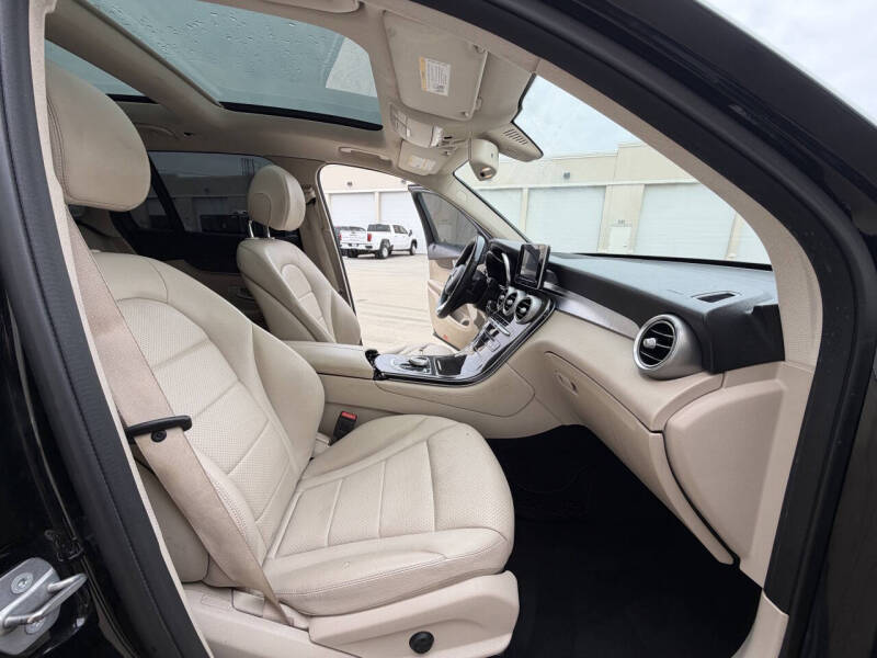 2019 Mercedes-Benz GLC GLC 300 4MATIC