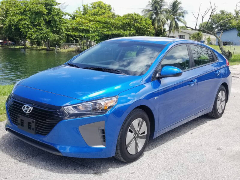 2017 Hyundai Ioniq Hybrid Blue