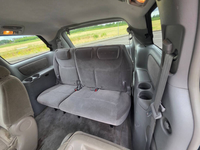 2008 Toyota Sienna CE 7-Passenger