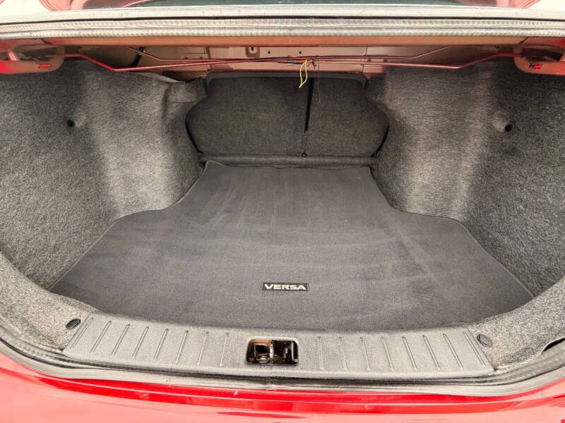 2018 Nissan Versa SV