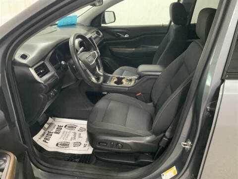 2022 GMC Acadia SLE