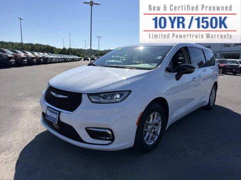 2024 Chrysler Pacifica Touring L