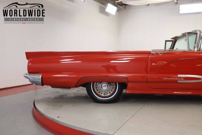 1959 Ford Thunderbird