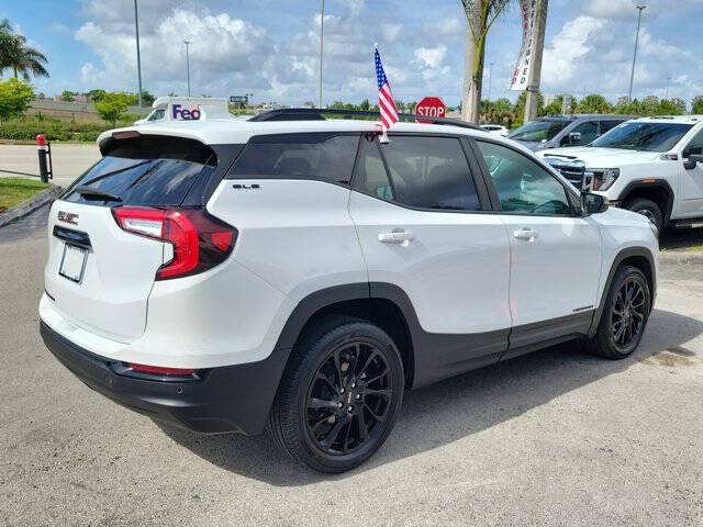 2023 GMC Terrain SLE