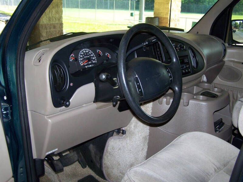 2000 Ford E-Series E-150
