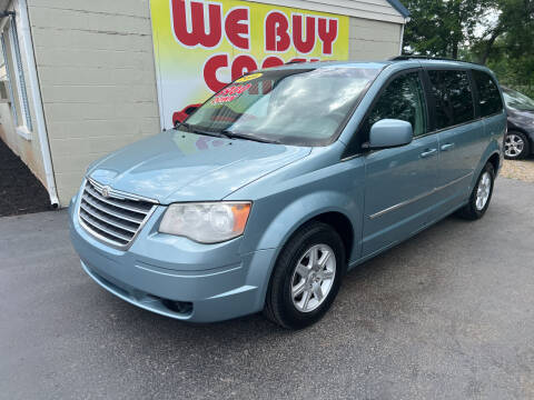 2010 Chrysler Town and Country for sale at Right Price Auto Sales in Murfreesboro TN