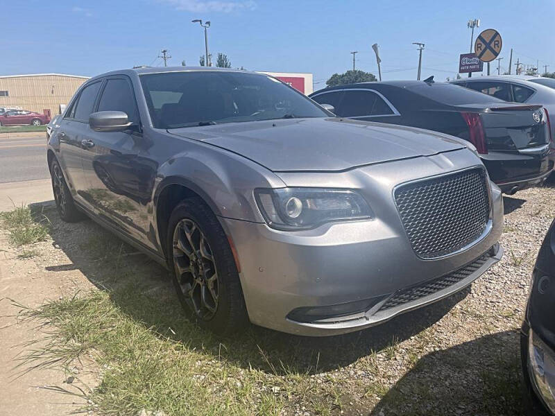 2017 Chrysler 300