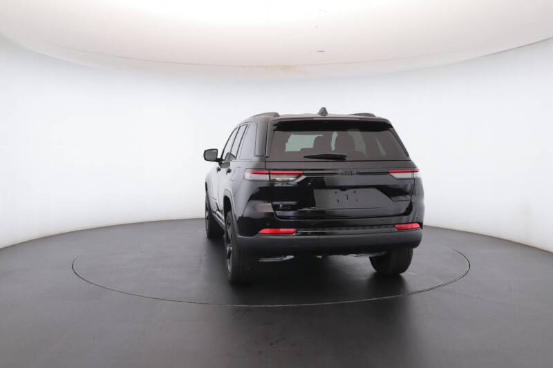 2025 Jeep Grand Cherokee Altitude X