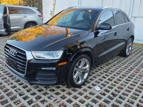 2017 Audi Q3 2.0T quattro Premium Plus