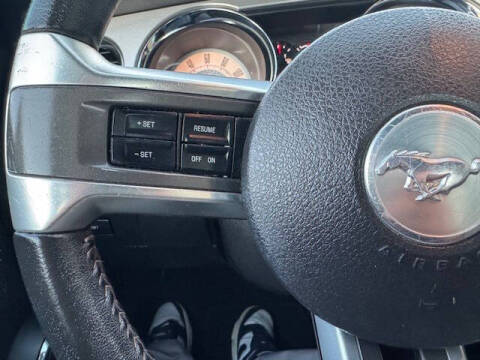 2010 Ford Mustang V6