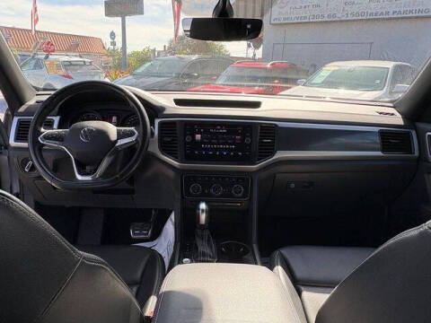 2021 Volkswagen Atlas Cross Sport V6 SE R-Line