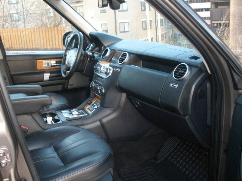 2015 Land Rover LR4 HSE