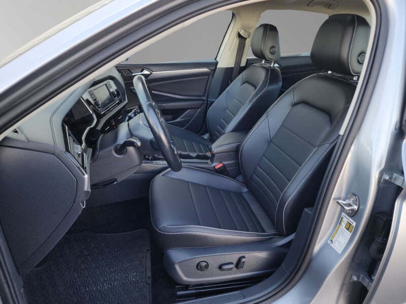 2022 Volkswagen Jetta SE